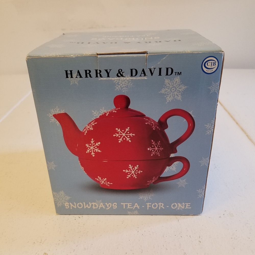 NIB 3 Pc Set Harry & David Snowdays Tea For One Lid Teapot Cup Red